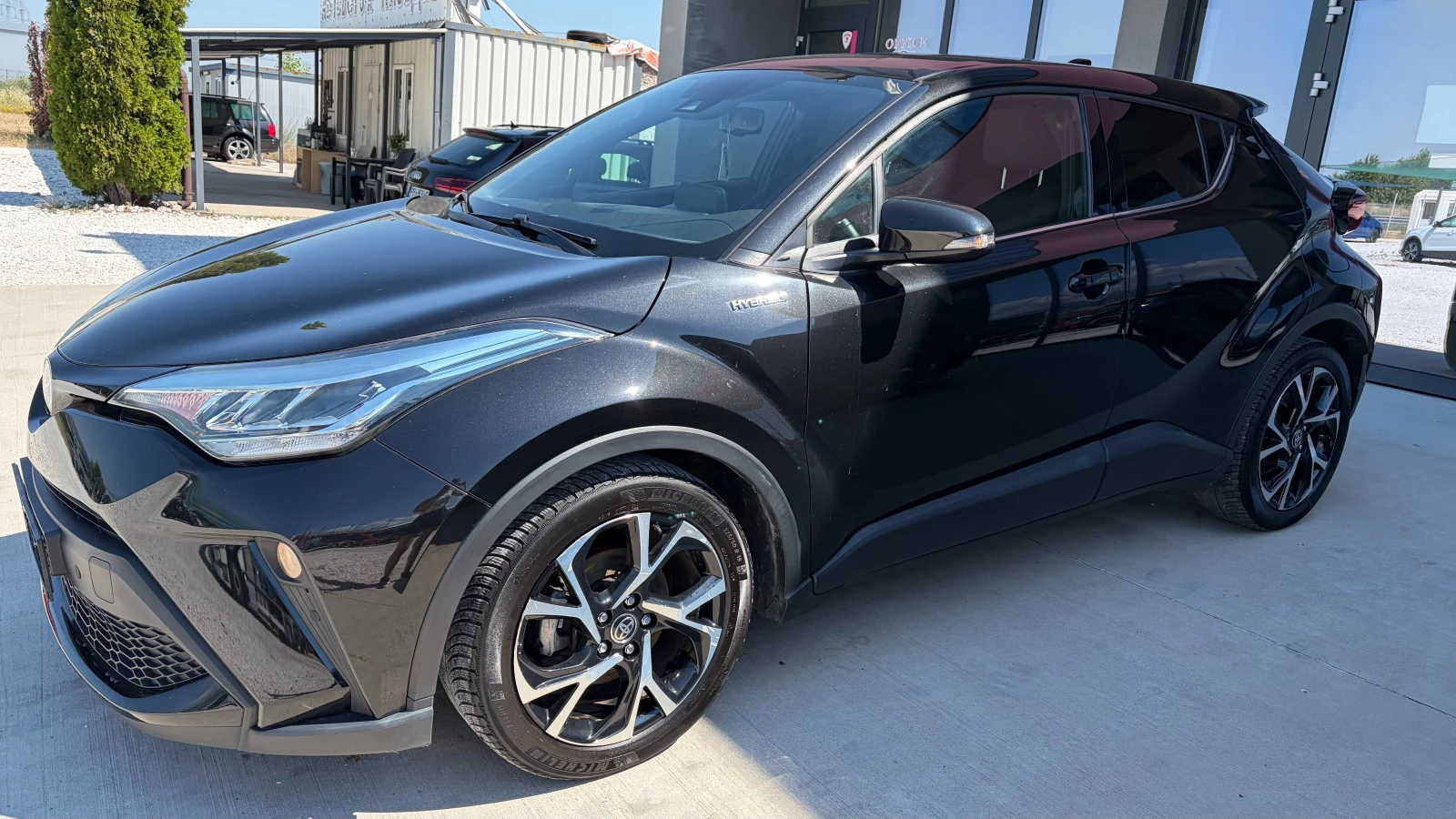Toyota C-HR 1.8 HYBRID , снимка 2 - Автомобили и джипове - 55045098