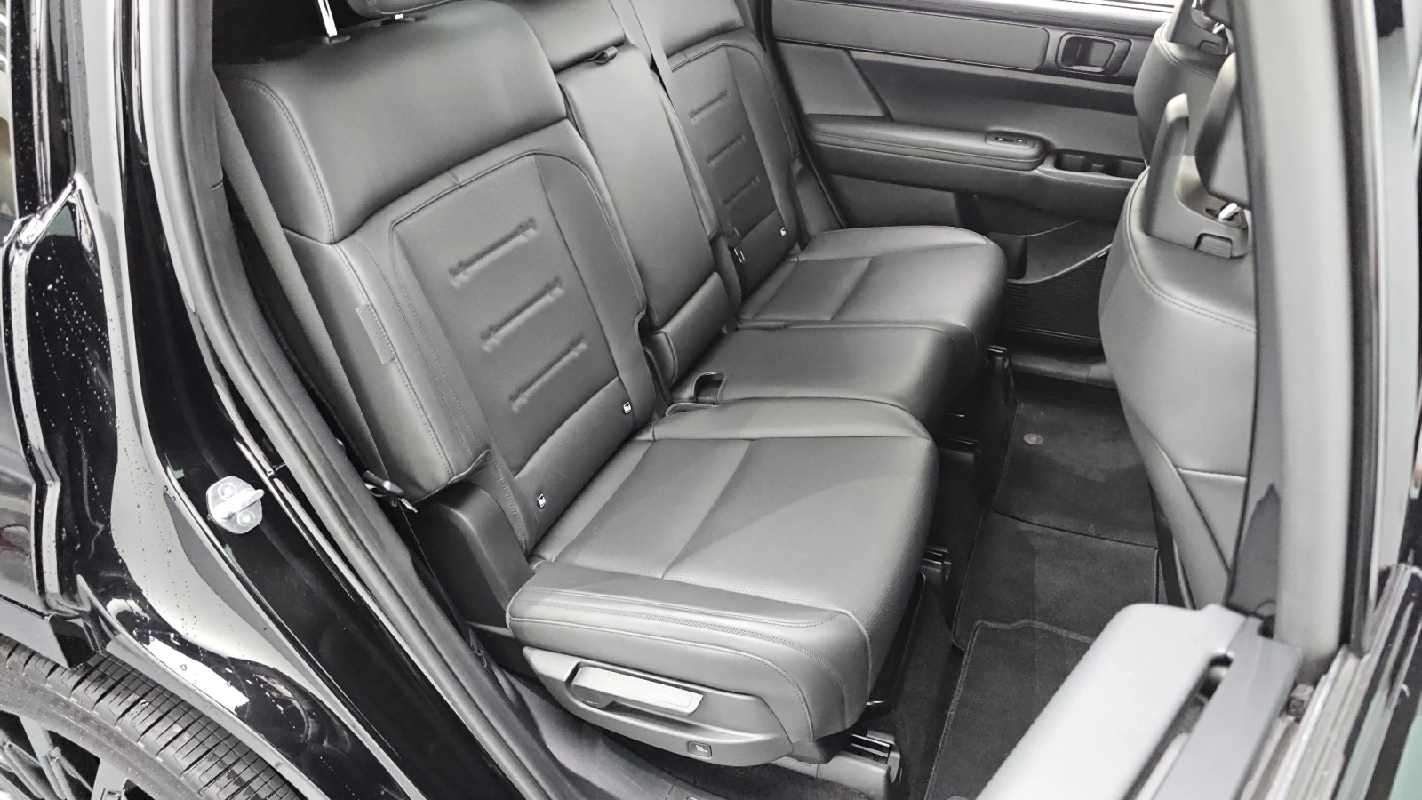 Hyundai Santa fe CALLIGRAPHY* 7PASS* ОБДУХ* МАСАЖ* DIS* PANO* BOSE*, снимка 17 - Автомобили и джипове - 55061596