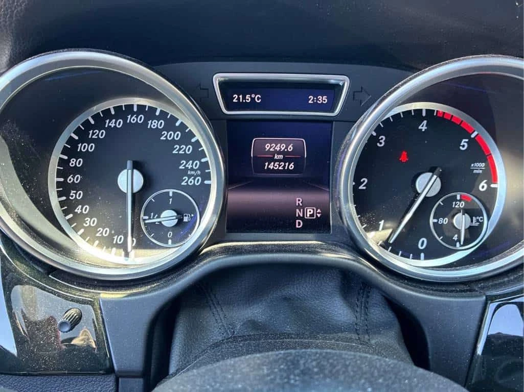 Mercedes-Benz ML 350 * BlueTEC * CARFAX * ОПЦИЯ ЗА ФИНАНСИРАНЕ, снимка 9 - Автомобили и джипове - 55305916