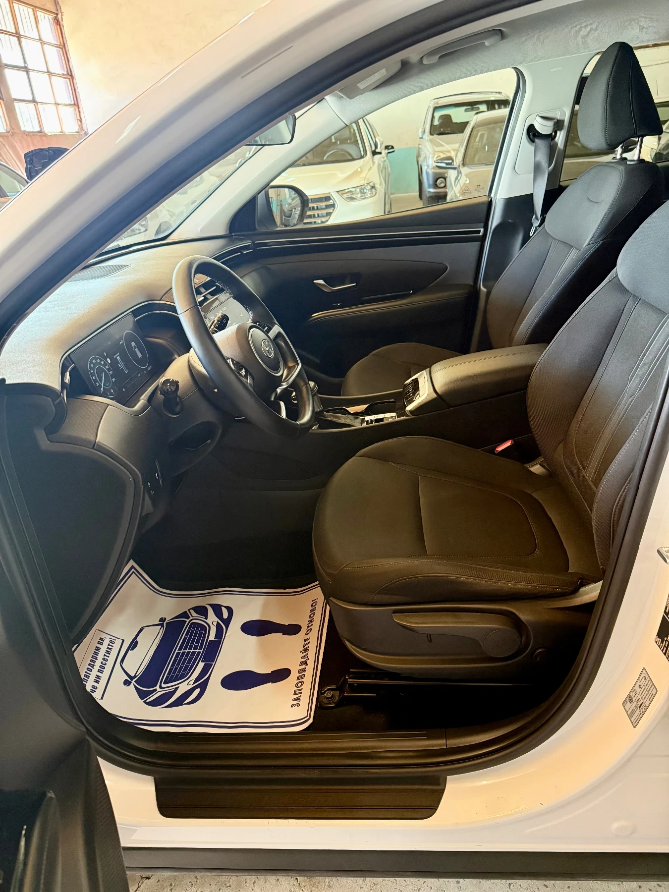Hyundai Tucson 1.6 CRDi Mild-Hybrid 4x4 Автоматик 09.2021 г., снимка 2 - Автомобили и джипове - 55463775