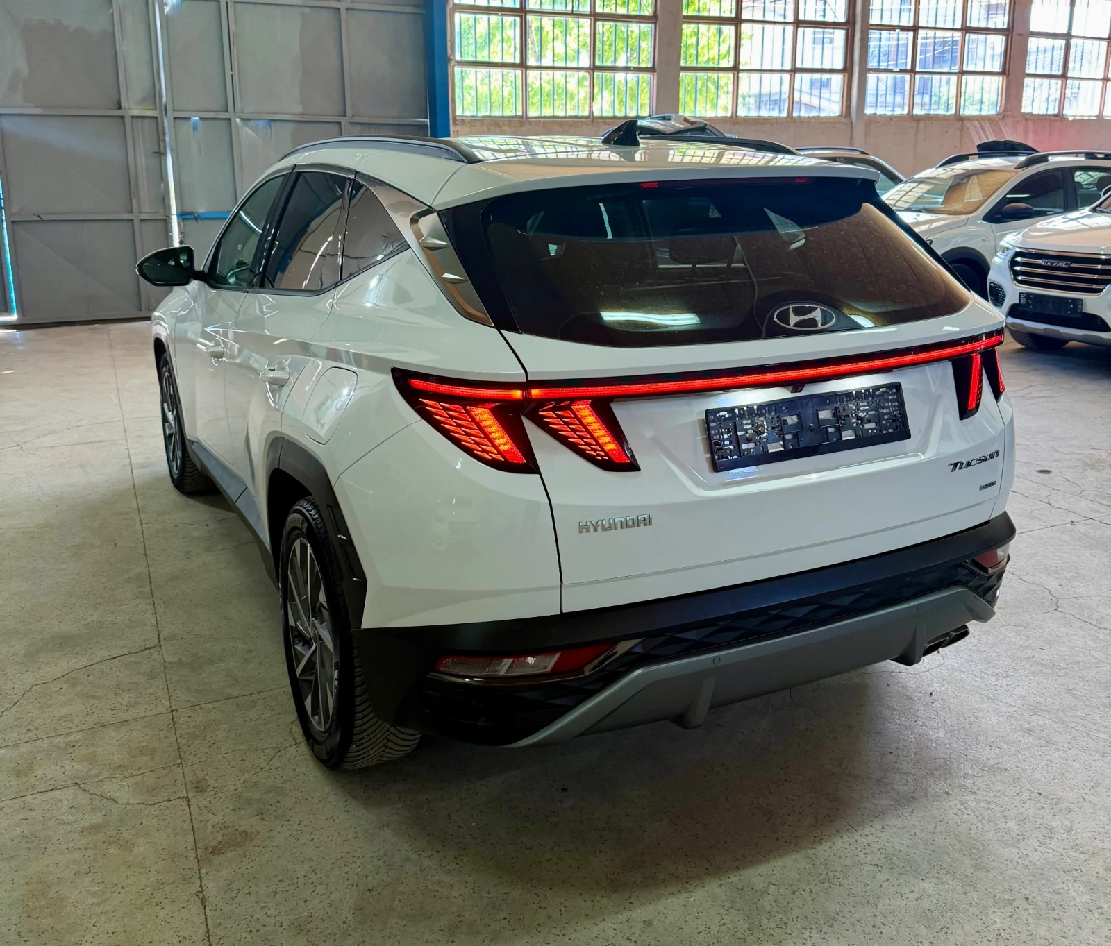 Hyundai Tucson 1.6 CRDi Mild-Hybrid 4x4 Автоматик 09.2021 г., снимка 7 - Автомобили и джипове - 55463775
