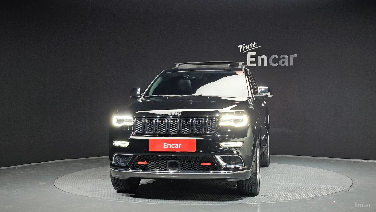 Jeep Cherokee SUMMIT* PANO* КОЖА* ОБДУХВАНЕ* ПОДГРЕВ* НАВИ* КАМЕ, снимка 3 - Автомобили и джипове - 55501310