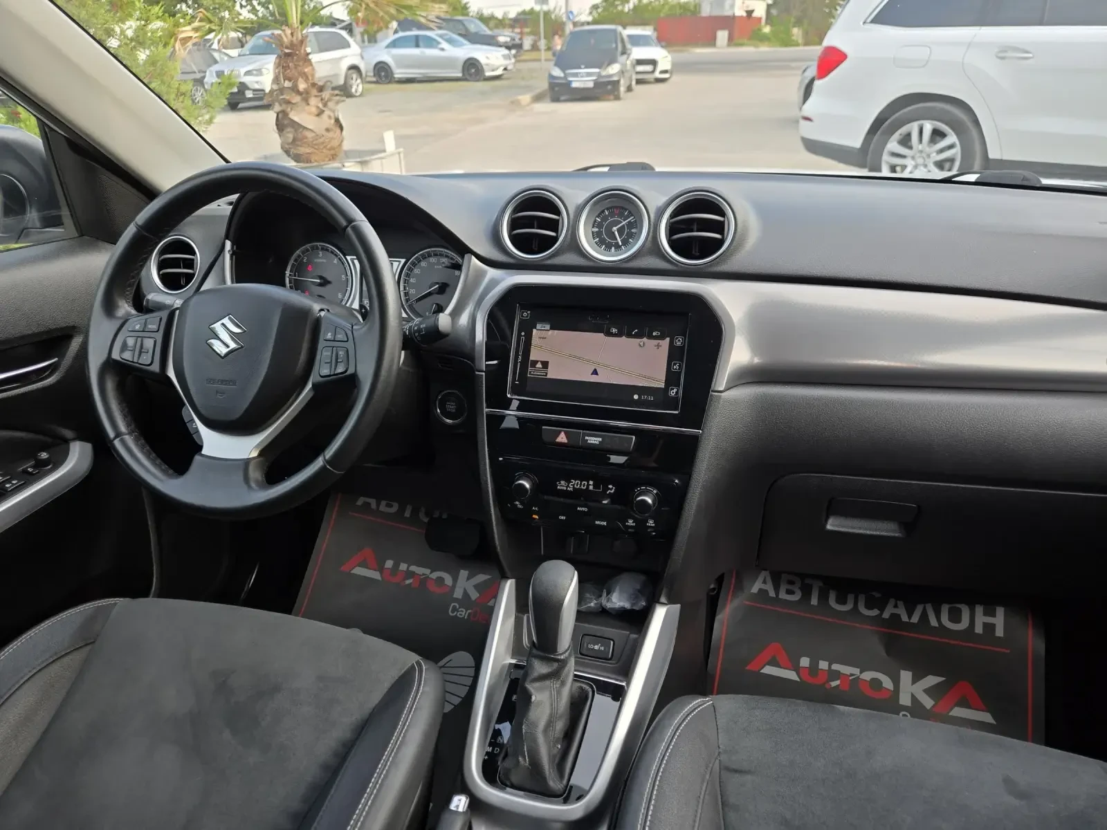 Suzuki Vitara 1.6DDIS-120кс= ALL GRIP= АВТОМАТ= DISTRONIC= CAMER, снимка 13 - Автомобили и джипове - 55792946