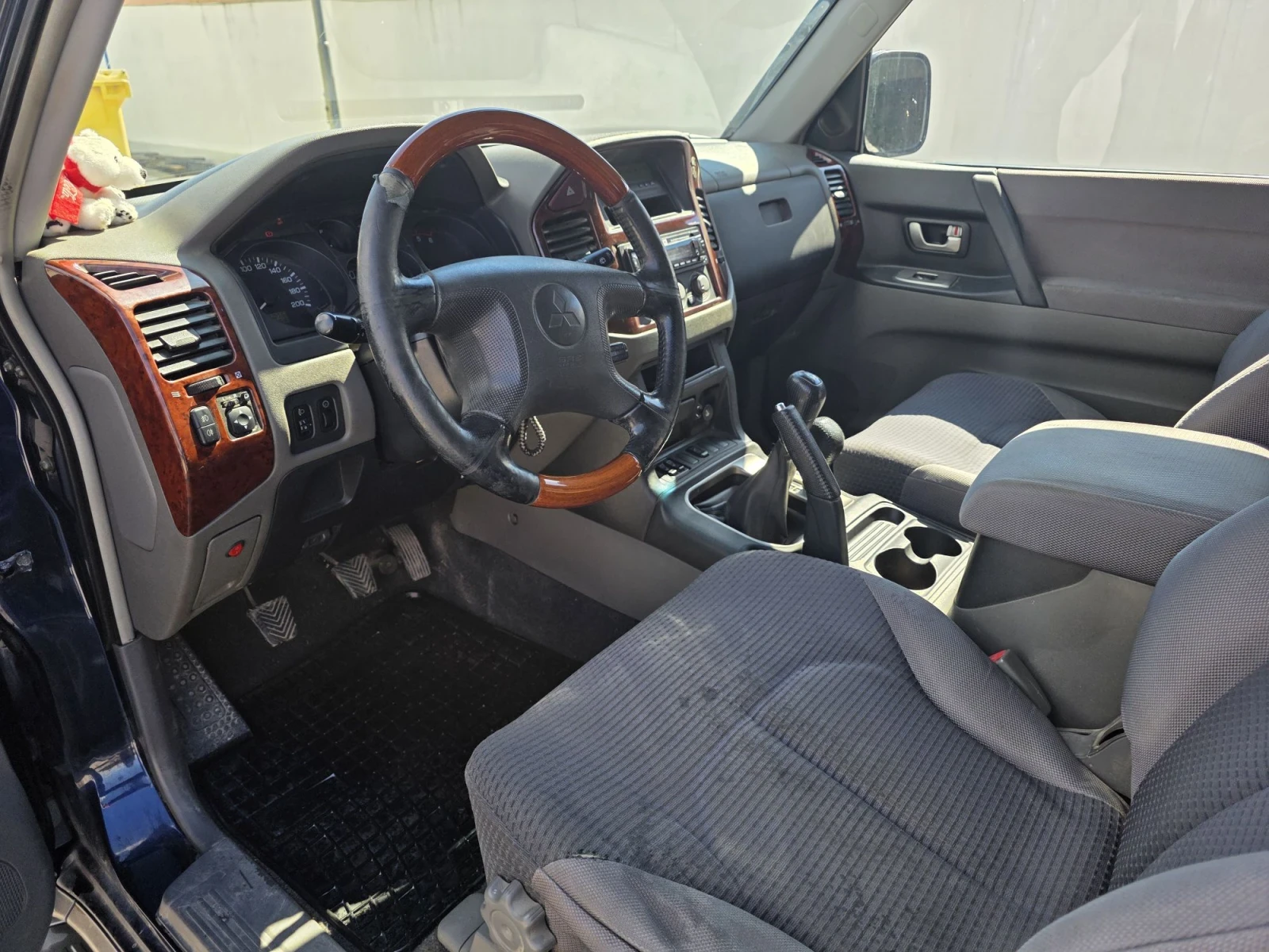 Mitsubishi Pajero, снимка 9 - Автомобили и джипове - 56244584