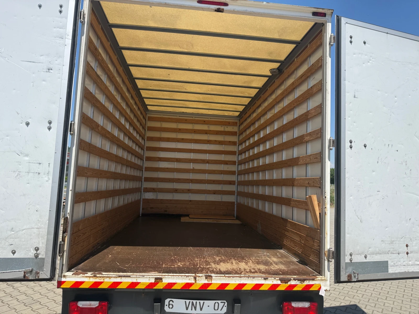 Iveco Daily 2.3, снимка 10 - Бусове и автобуси - 54976330