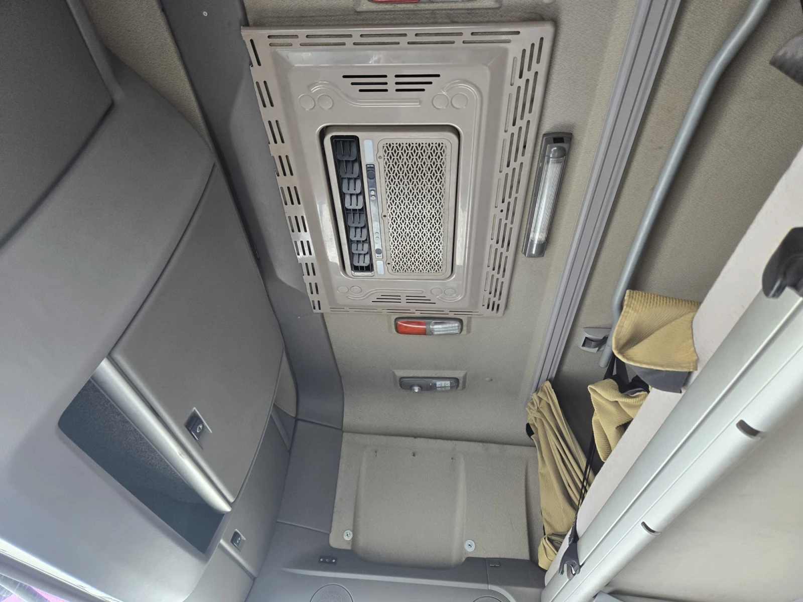 Daf XF 105 460 - изображение 10