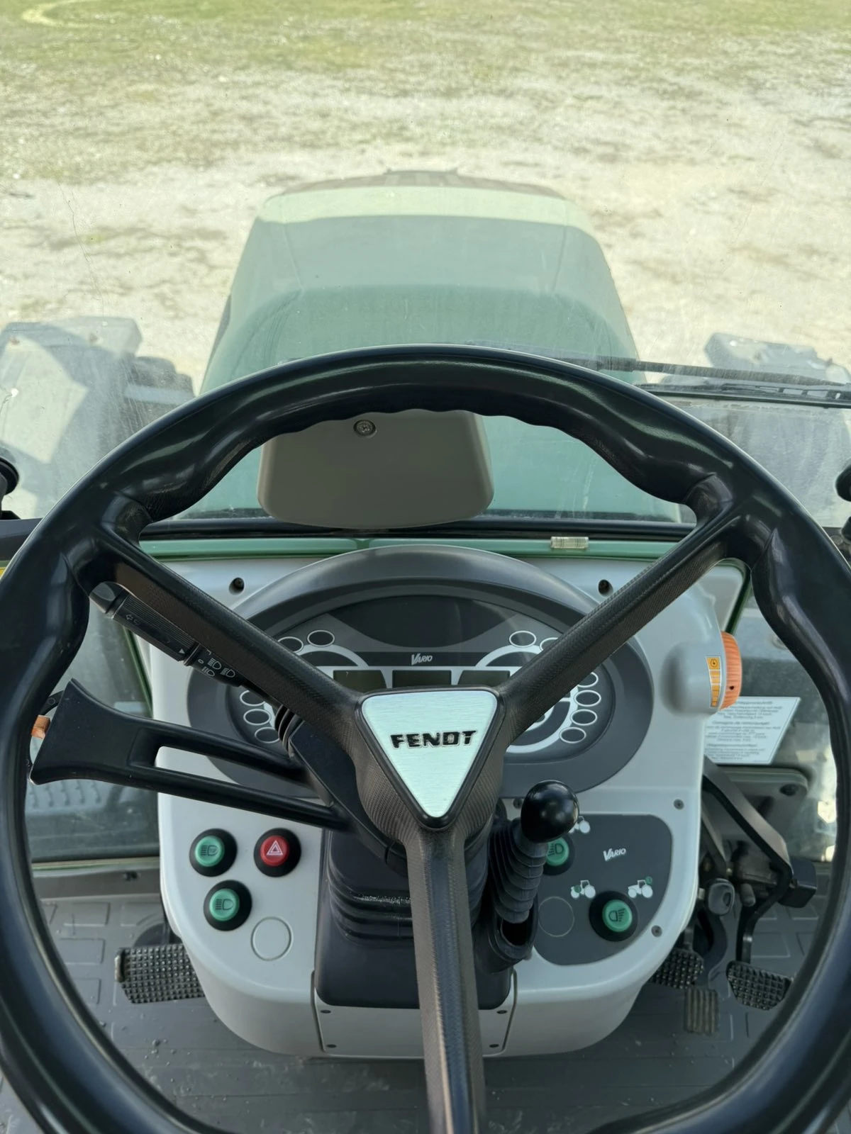 Трактор Fendt 210 Vario, снимка 11 - Селскостопанска техника - 53882363