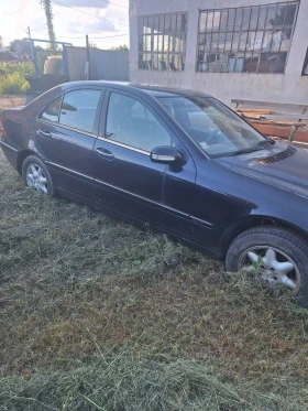 Мерцедес w203 C180 на части, снимка 4