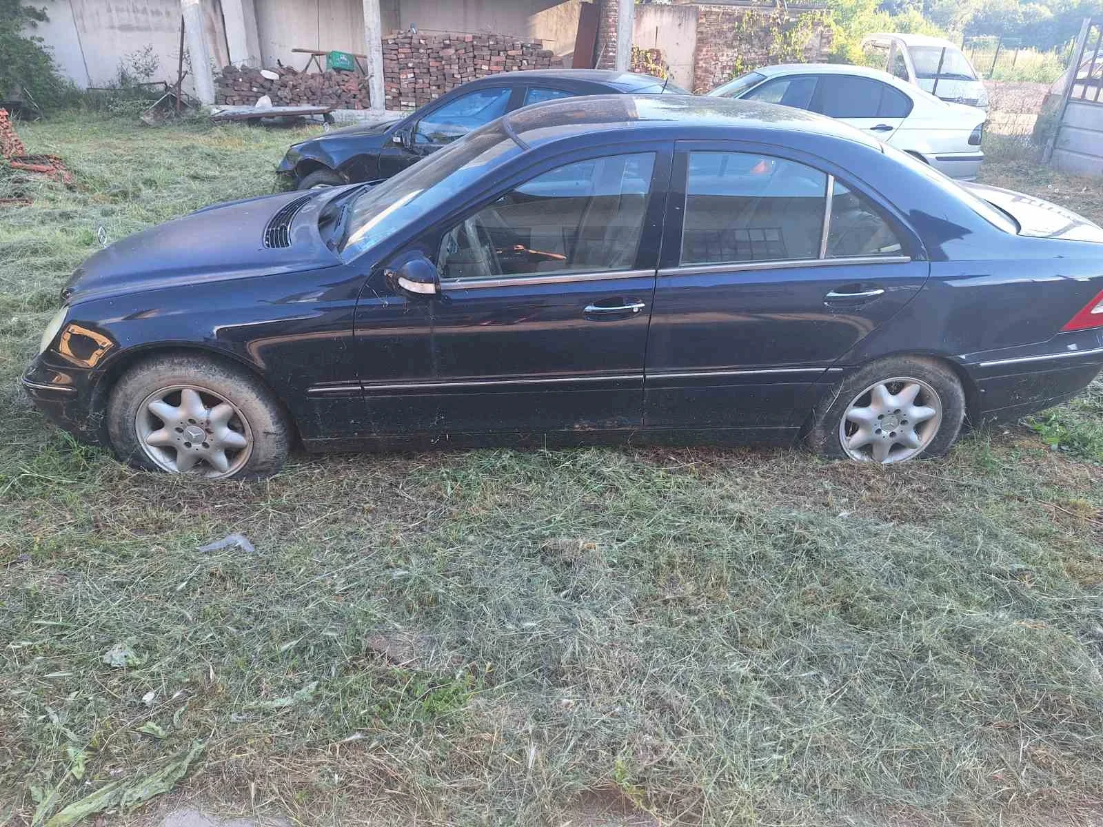 Мерцедес w203 C180 на части, снимка 3 - Части - 55207337