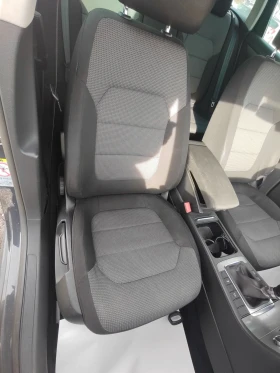 VW Passat 1.6 TDI , снимка 13