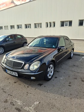 Mercedes-Benz E 220, снимка 1