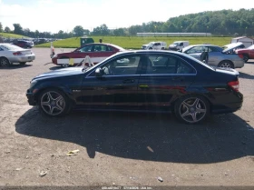 Mercedes-Benz C 63 AMG КОЖА* ПОДГРЕВ* ПАНОРАМА* , снимка 12
