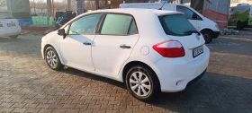 Toyota Auris 1.33 VVT-i, 99 к.с., снимка 2