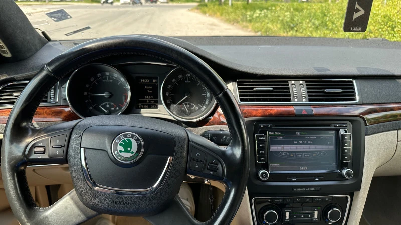 Skoda Superb 2.0 TDI BMP, снимка 15 - Автомобили и джипове - 48498636