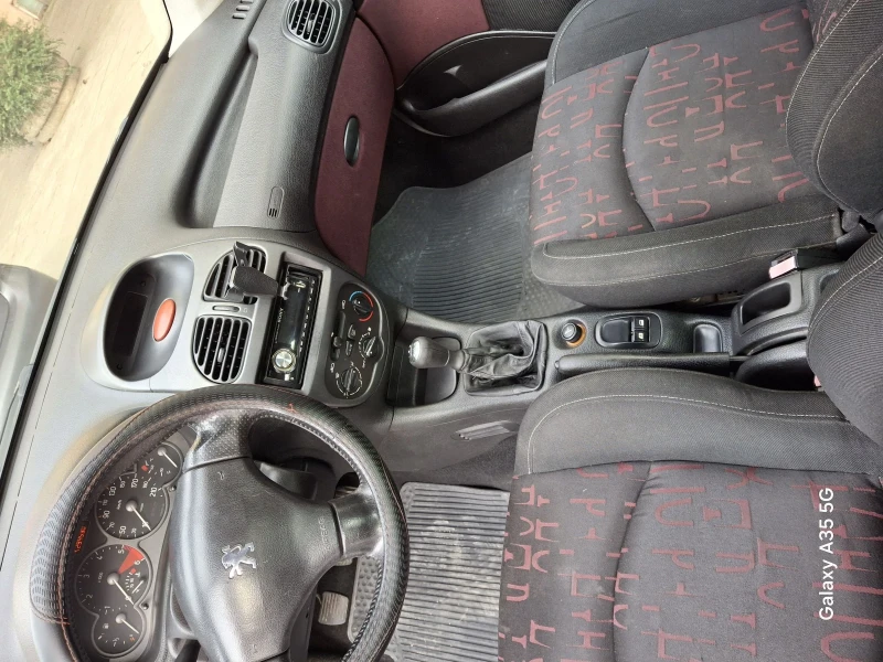 Peugeot 206, снимка 8 - Автомобили и джипове - 48588344