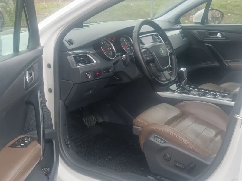 Peugeot 508 2.2/GT/Панорама/Нави/Лед/Кожа/Масаж, снимка 8 - Автомобили и джипове - 52510315