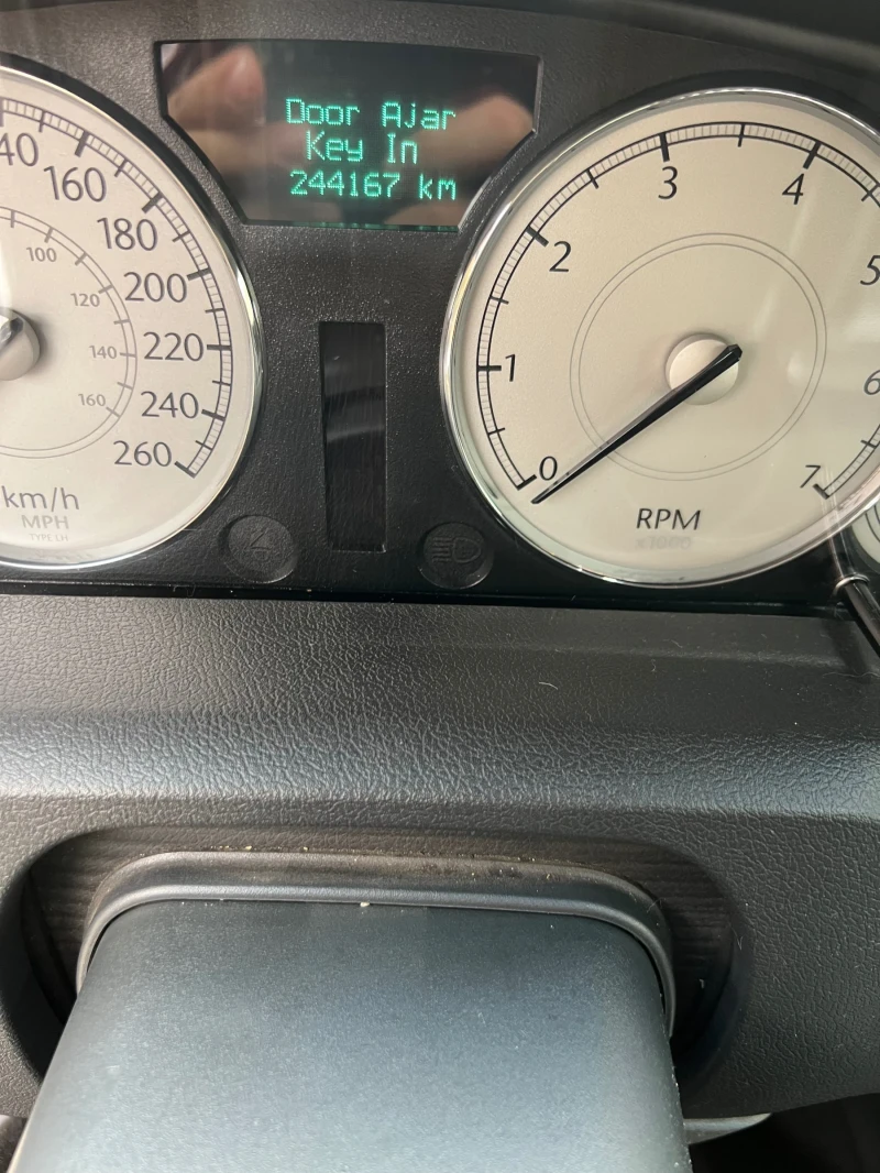 Chrysler 300c 3.5, снимка 7 - Автомобили и джипове - 52495522