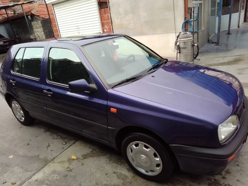 VW Golf, снимка 3 - Автомобили и джипове - 52697177