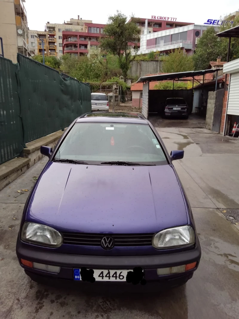 VW Golf, снимка 2 - Автомобили и джипове - 52697177