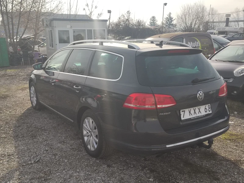 VW Passat 1.6 TDI , снимка 5 - Автомобили и джипове - 52836974