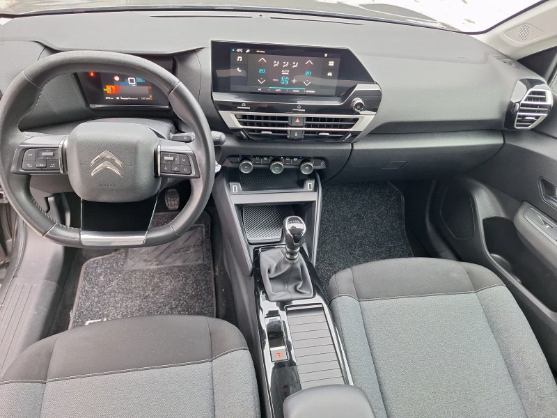 Citroen C4 08.2022 г от Италия, снимка 14 - Автомобили и джипове - 52877888