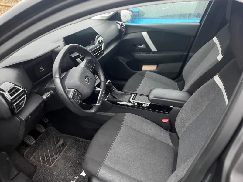 Citroen C4 08.2022 г от Италия, снимка 4 - Автомобили и джипове - 52877888