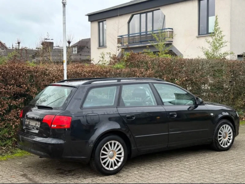 Audi A4 1.9TDI, снимка 3 - Автомобили и джипове - 52884277