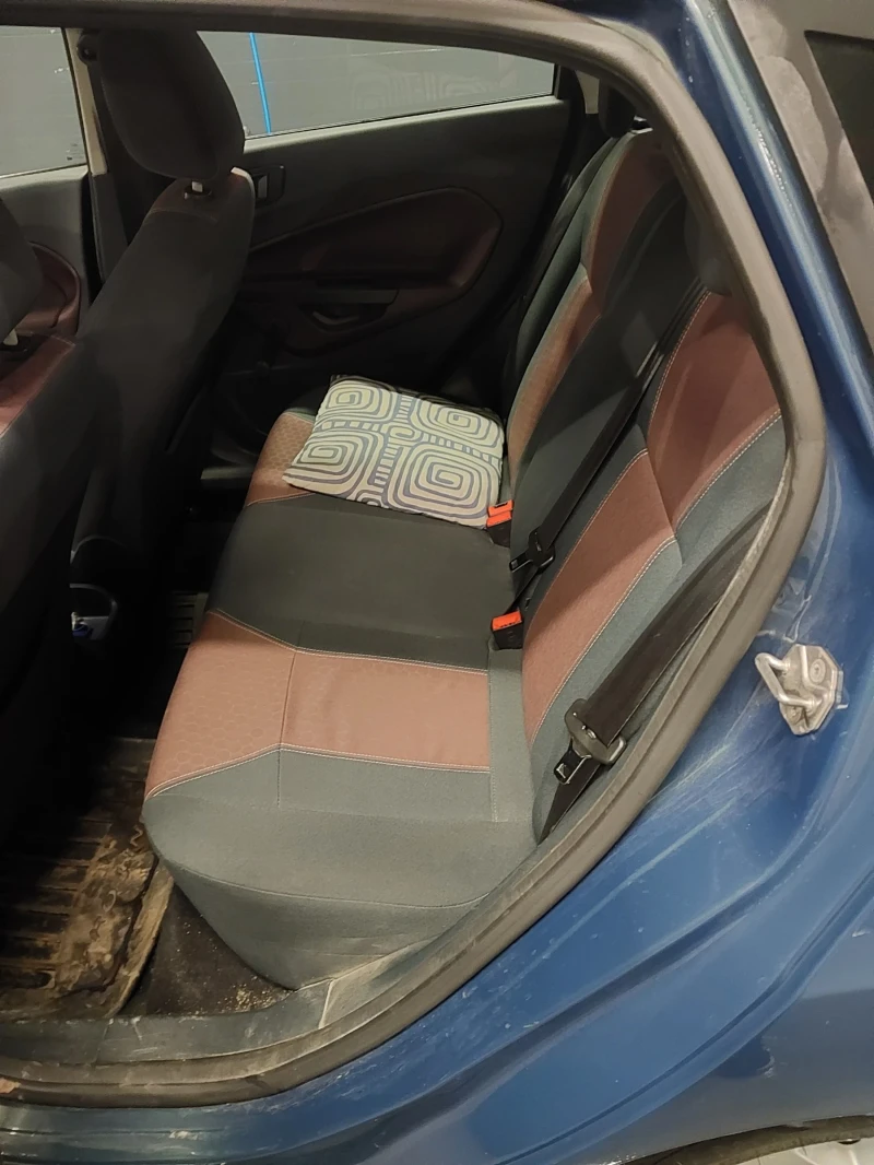 Ford Fiesta, снимка 13 - Автомобили и джипове - 53193115