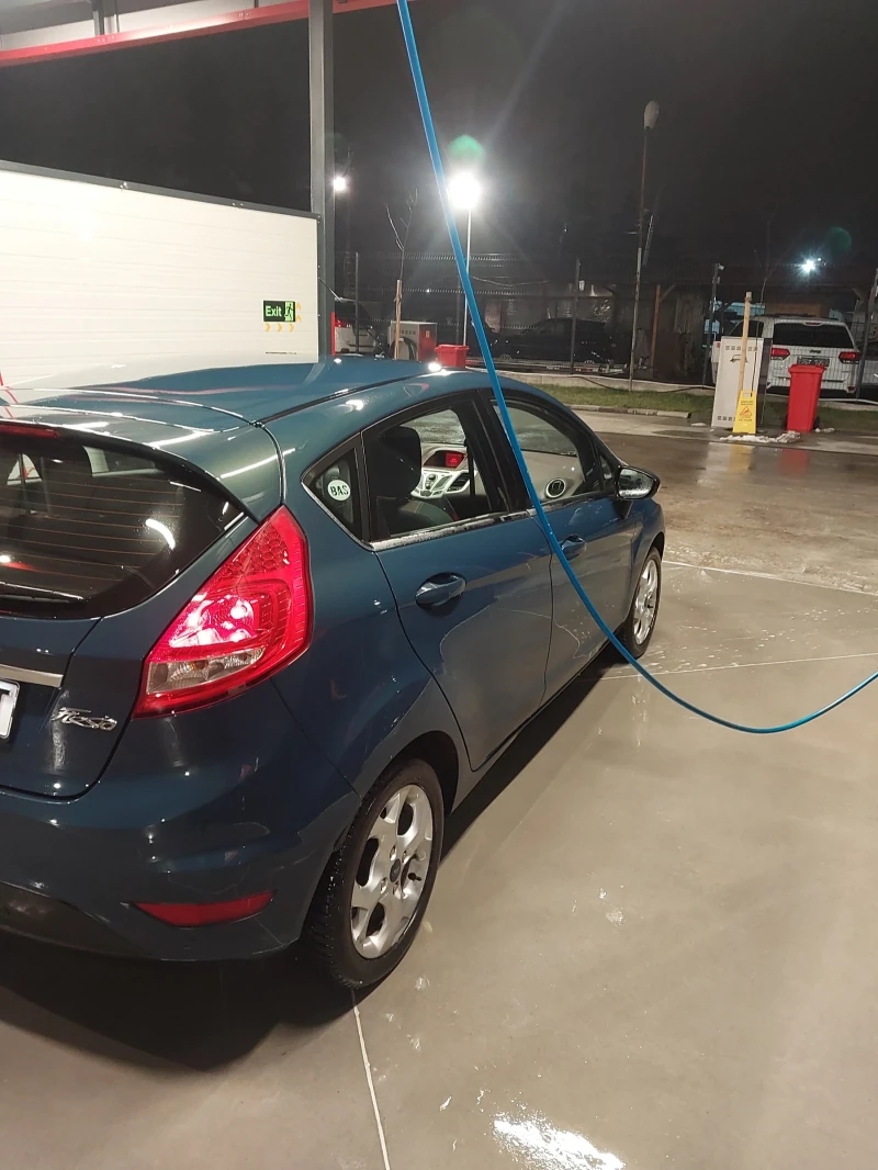 Ford Fiesta, снимка 8 - Автомобили и джипове - 53193115