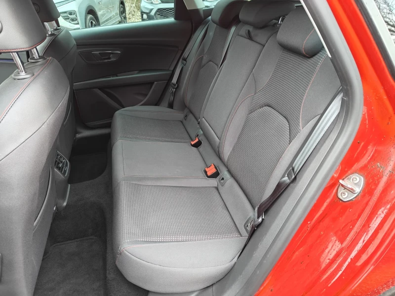 Seat Leon ST FR 1.6 / 116hp, снимка 11 - Автомобили и джипове - 53389053