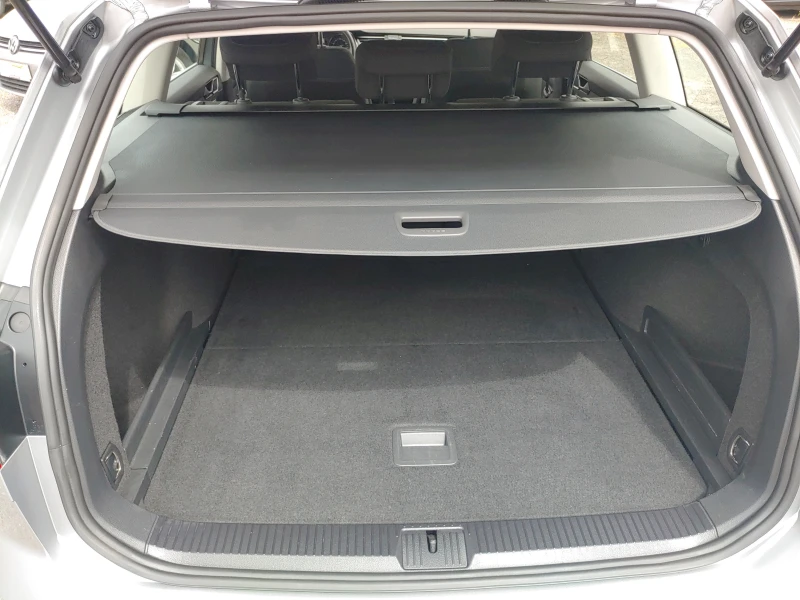 VW Passat 2.0tdi-Има видеоклип към обявата!, снимка 14 - Автомобили и джипове - 53527205