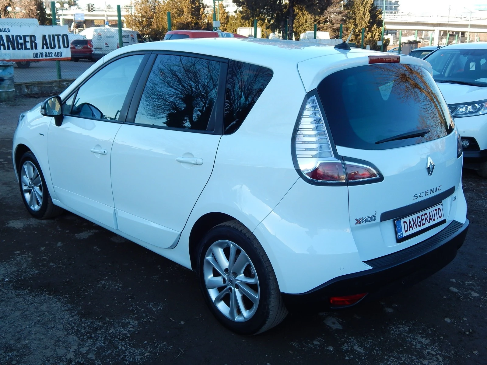 Renault Scenic 1.5DCI* EURO6* КАТО НОВА* XMOD*  - изображение 6