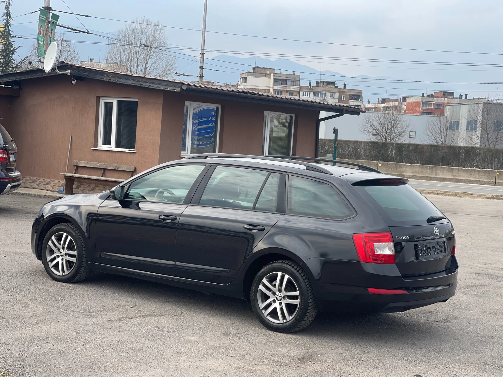 Skoda Octavia 1.6TDi - изображение 3