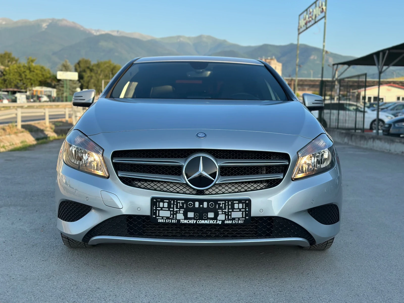 Mercedes-Benz A 180 AUTOMAT-SPORT-KAMERA-PARKTRONIK-NEW-FULL - изображение 2