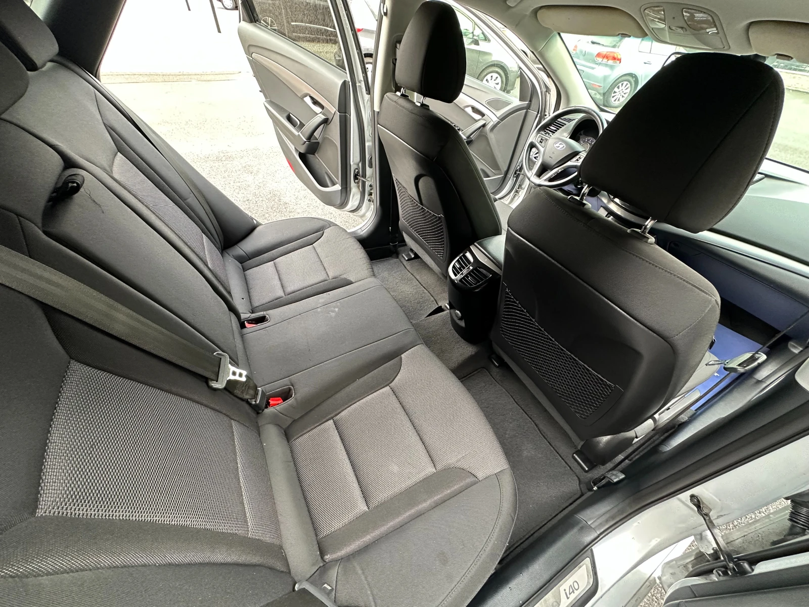 Hyundai I40 2.0I   | Mobile.bg   12