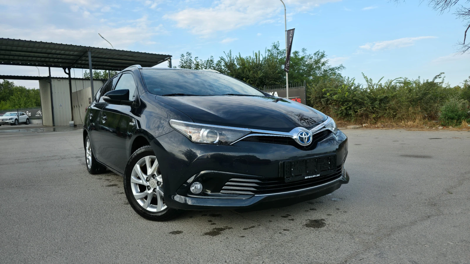 Toyota Auris ПРОМО ЦЕНА/1.8/ХИБРИД - изображение 2