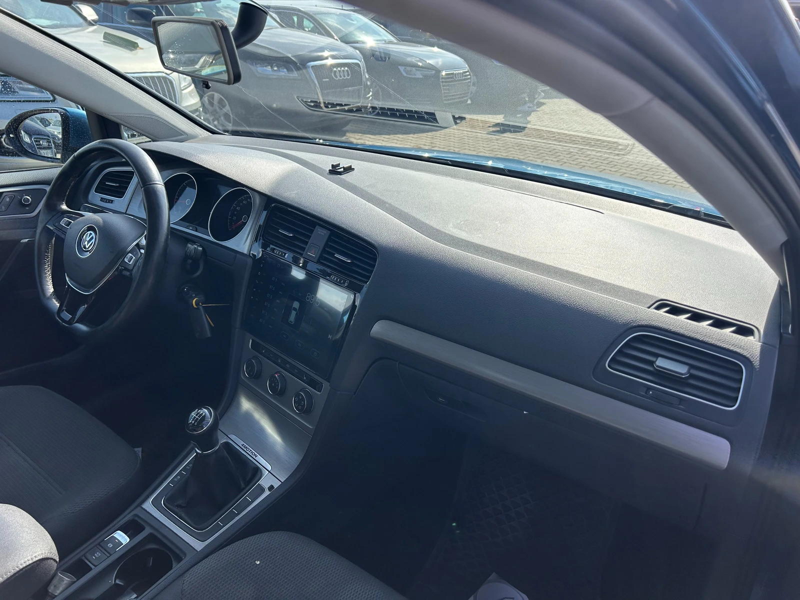 VW Golf 1.6TDI 4MOTION/NAVI EURO 5 - изображение 10