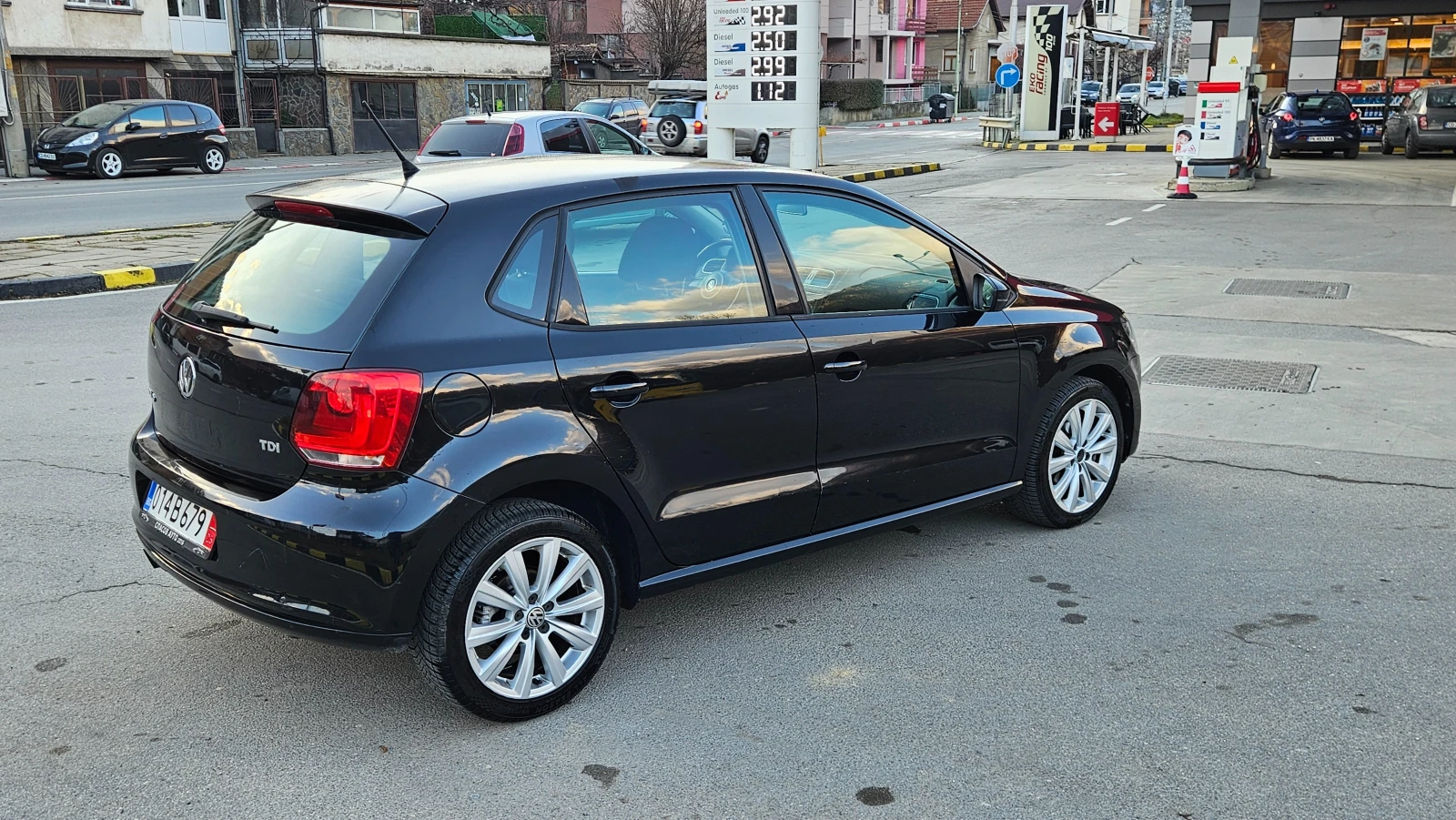 VW Polo 1.6 TDI KLIMATRONIK/Euro-5 - изображение 7