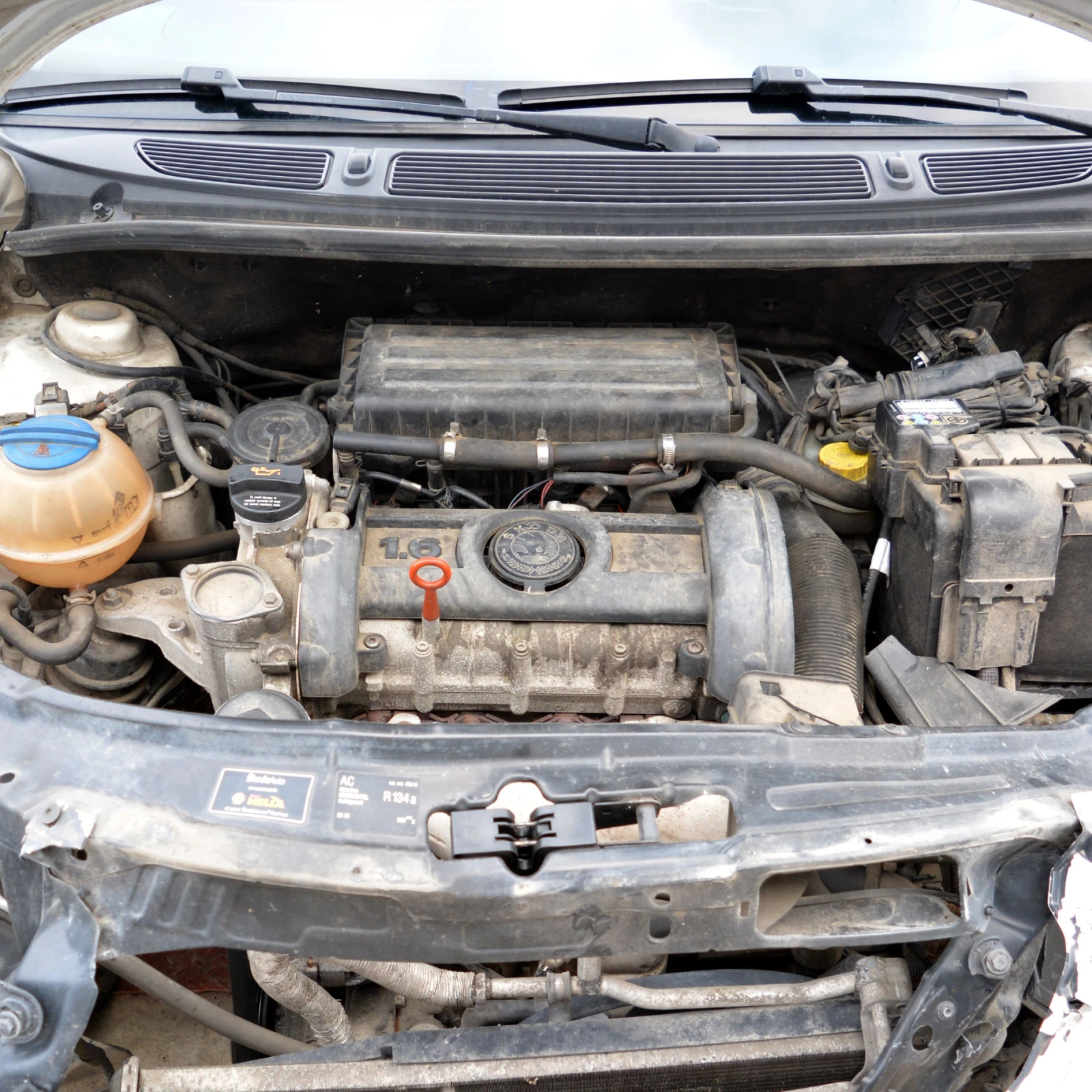 Skoda Fabia 1.6 i, снимка 7 - Автомобили и джипове - 53795241