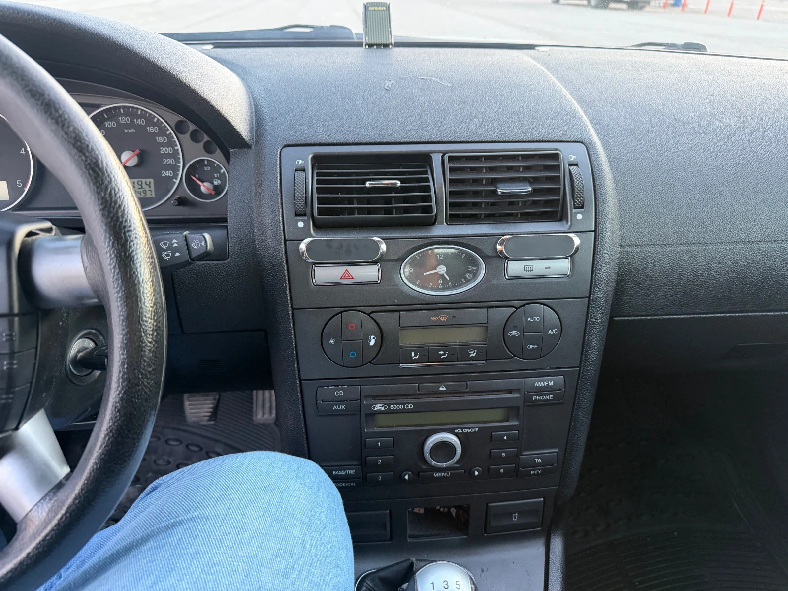 Ford Mondeo 2.0TDCi/КЛИМАТРОНИК/ГЕРМАНИЯ!, снимка 8 - Автомобили и джипове - 53816132