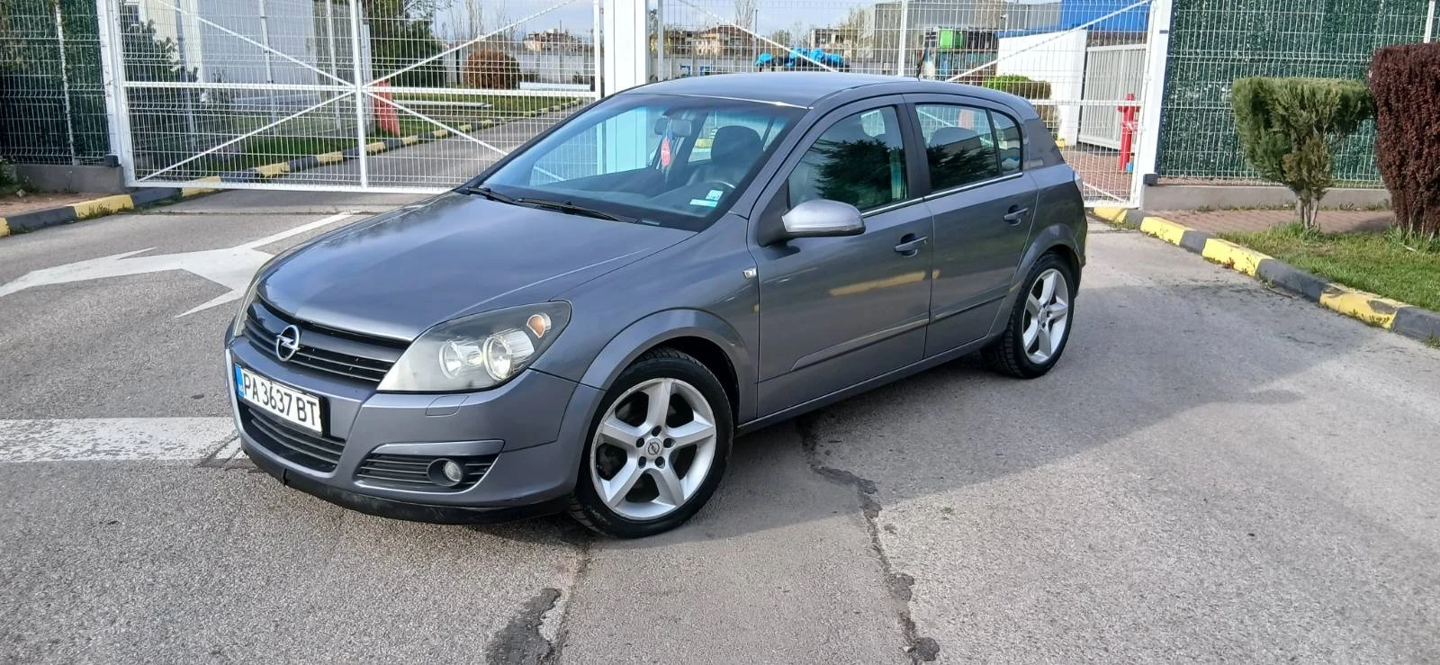 Opel Astra 1.9 CDI Sport, снимка 17 - Автомобили и джипове - 54234764