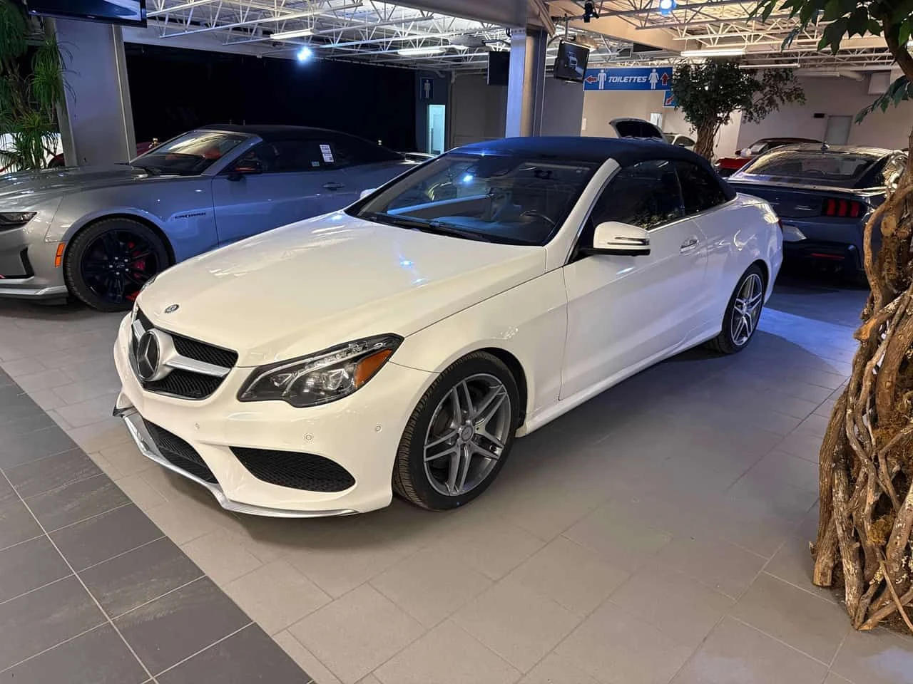 Mercedes-Benz E 400  | CABRIO | DISTRONIC | 360 | MEMORY | ОБДУХВАНЕ |, снимка 2 - Автомобили и джипове - 54303210