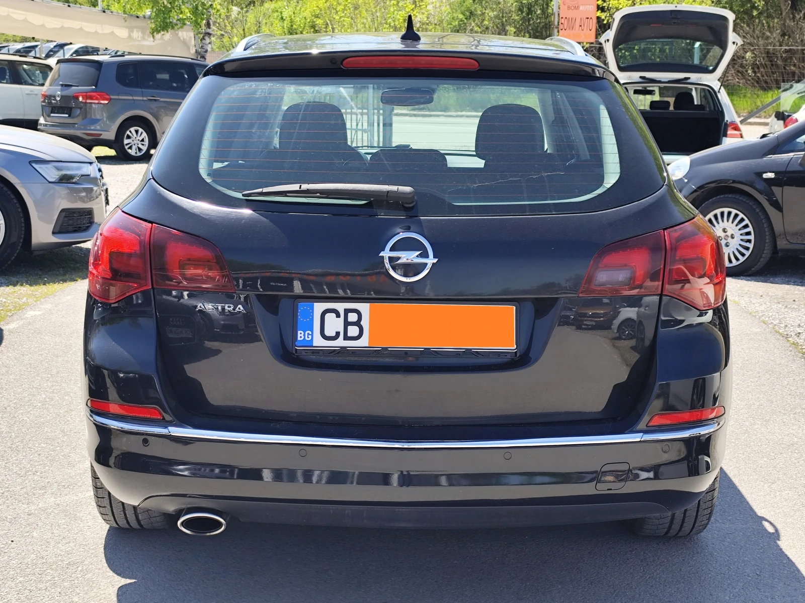 Opel Astra 1.4i* ГАЗОВА УРЕДБА* LED* EURO6B* NAVI* , снимка 5 - Автомобили и джипове - 54331034