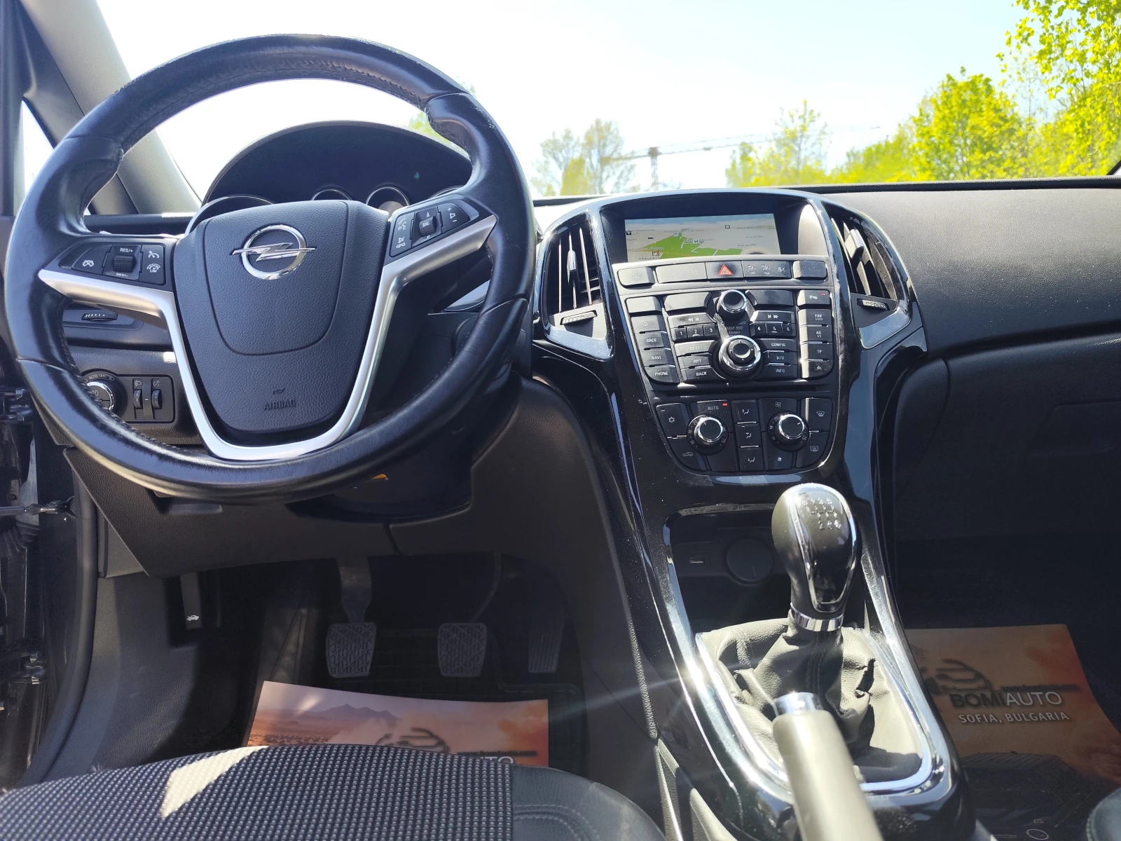 Opel Astra 1.4i* ГАЗОВА УРЕДБА* LED* EURO6B* NAVI* , снимка 8 - Автомобили и джипове - 54331034