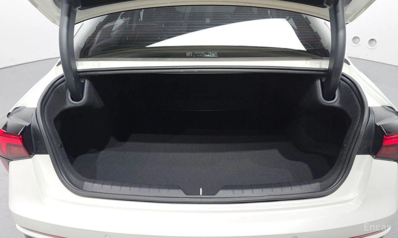 Kia K5 3RD Generation 2.0 Prestige, снимка 9 - Автомобили и джипове - 54387518