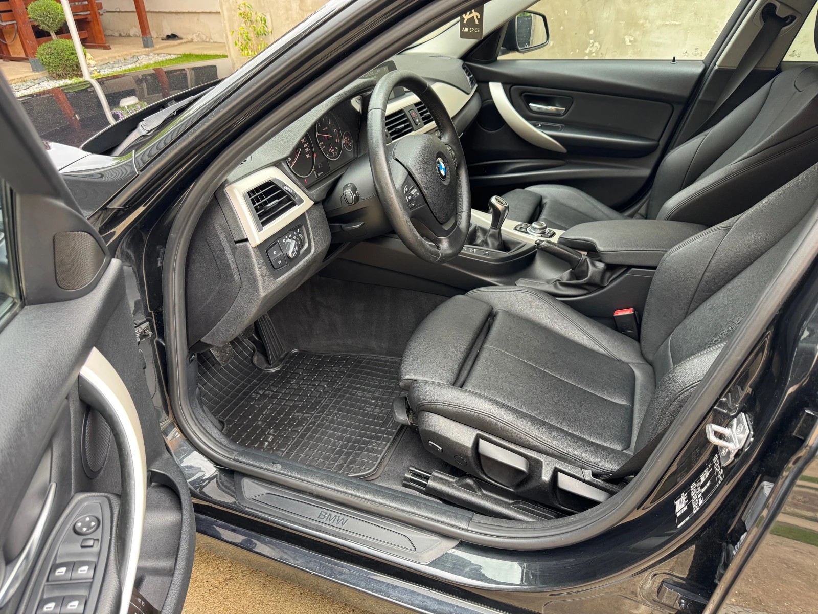 BMW 318 2.0d, снимка 7 - Автомобили и джипове - 54827156