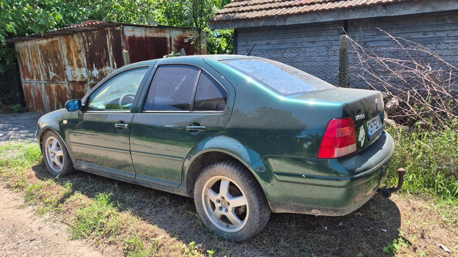 VW Bora 1.6 S.R, снимка 3 - Автомобили и джипове - 54911260
