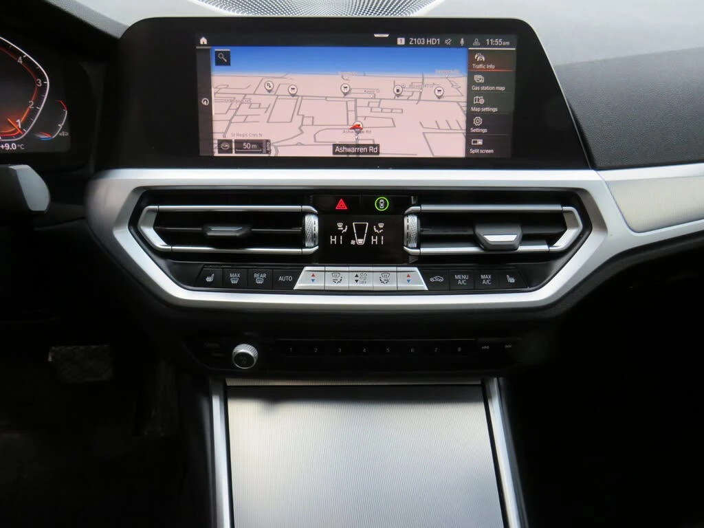 BMW 330 XDRIVE| LED| NAVI| ПОДГРЕВ| KEYLESS| B48, снимка 11 - Автомобили и джипове - 55035858