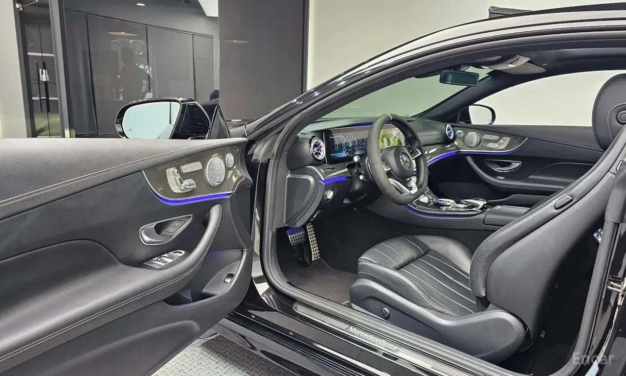 Mercedes-Benz E 400 E400 4MATIC Coupe  , снимка 13 - Автомобили и джипове - 55403903