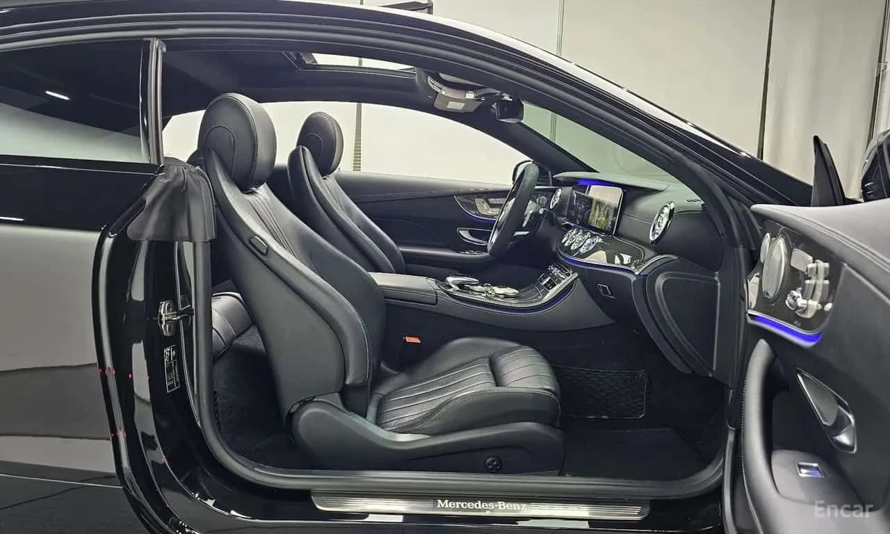 Mercedes-Benz E 400 E400 4MATIC Coupe  , снимка 11 - Автомобили и джипове - 55403903